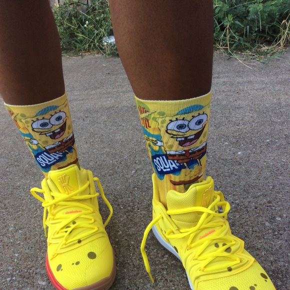 kyrie spongebob socks